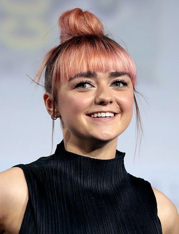 <strong>Maisie Williams</strong>. Kuva Kirjoittaja Gage Skidmore.