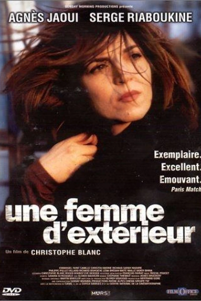 Une femme d'extérieur Juliste